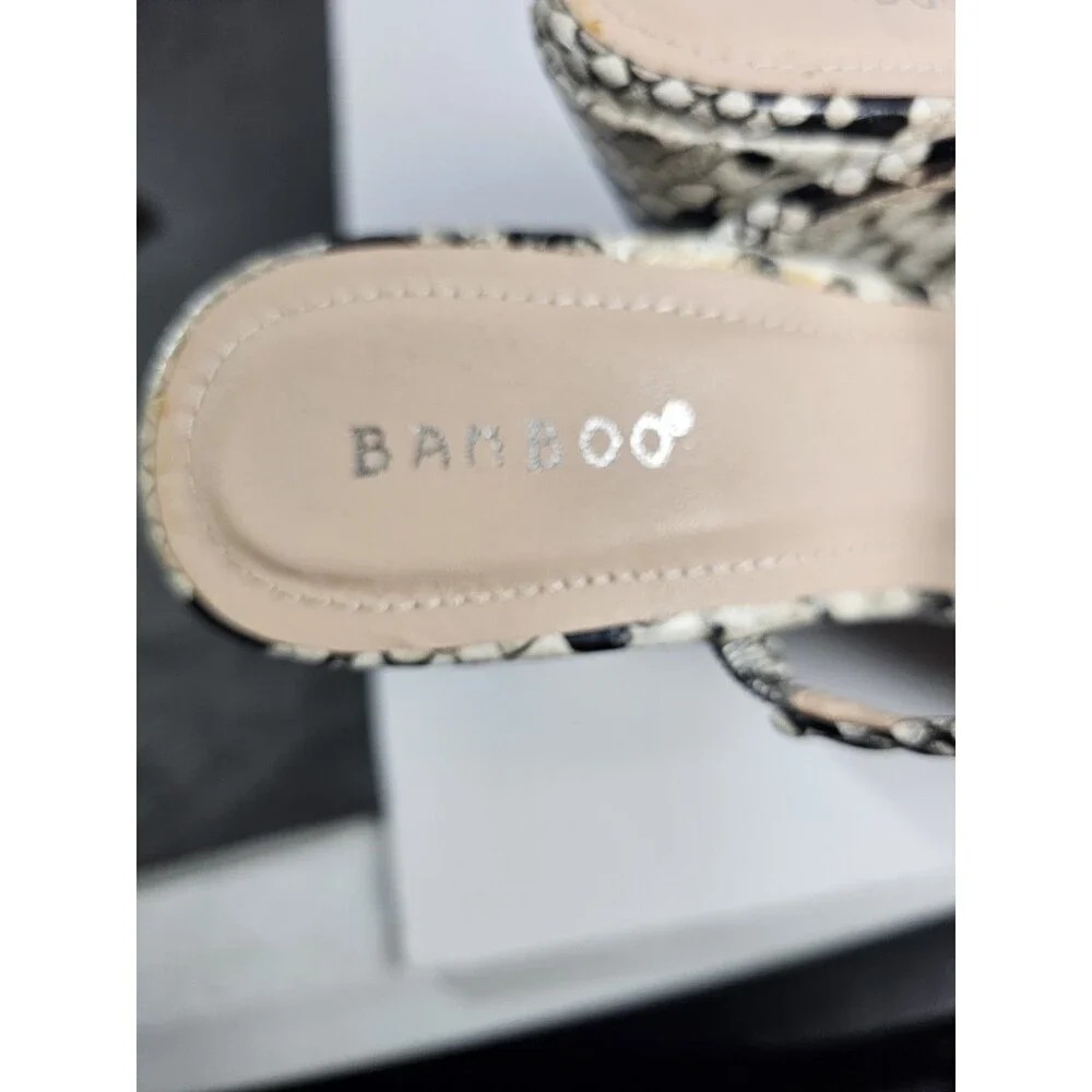 BAMBO Women Wedge Sandals Silver Snake Size 7.5 - Picture 7 of 7